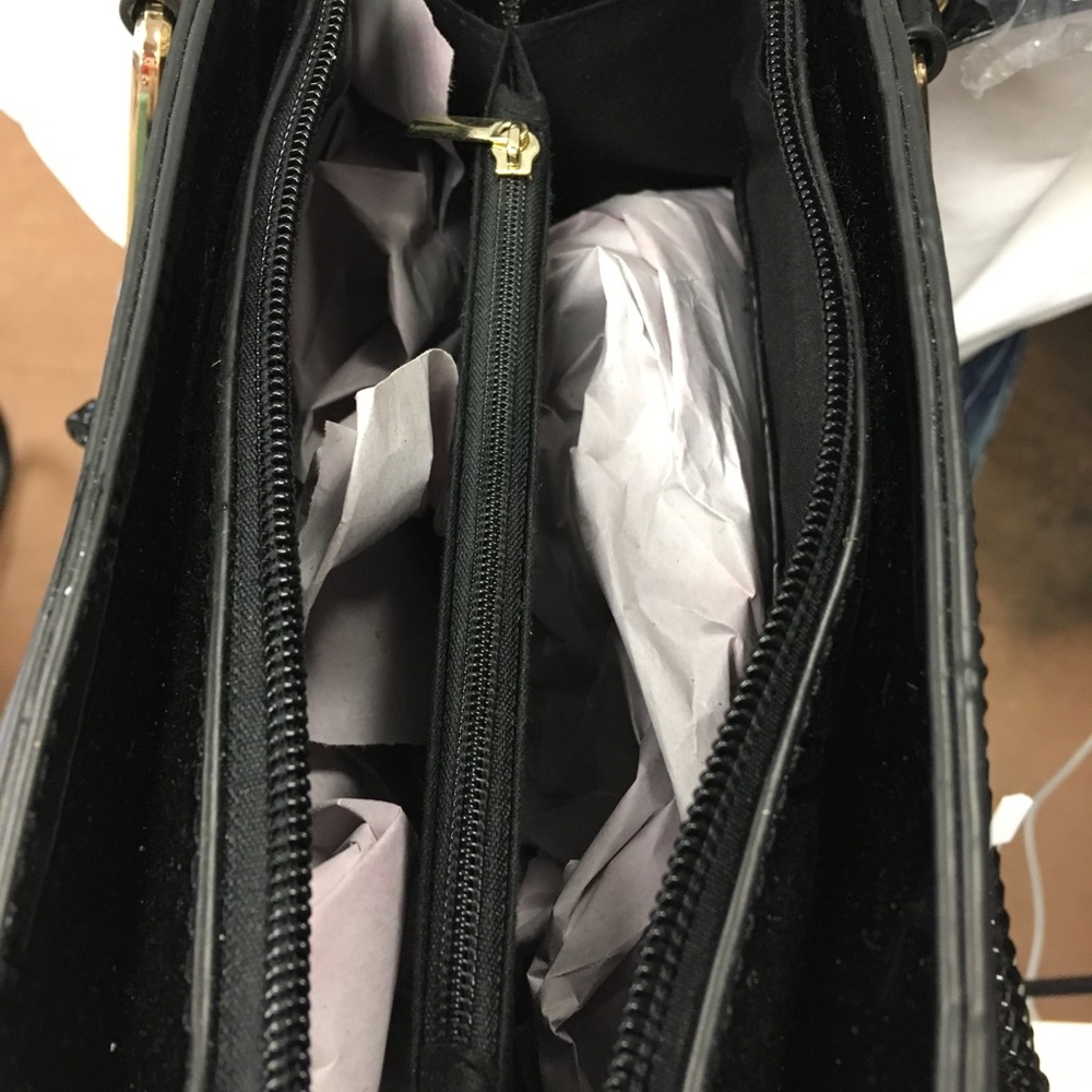 Purse - Picture 3 of 3